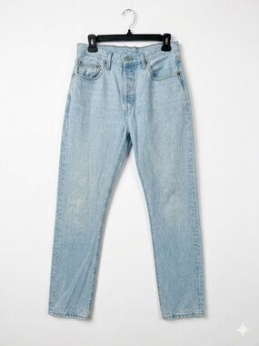 Levis 501 Light Blue Jeans size 28